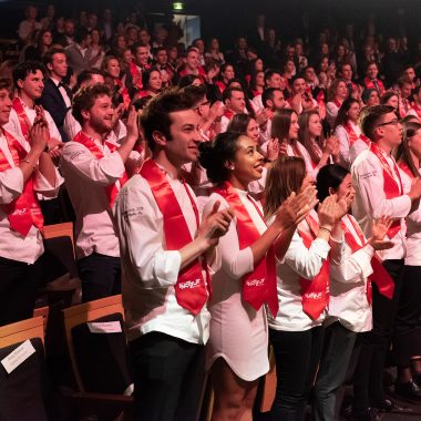 L’Institut célèbre sa promotion 2018 marrainée par la cheffe étoilée Anne-Sophie Pic