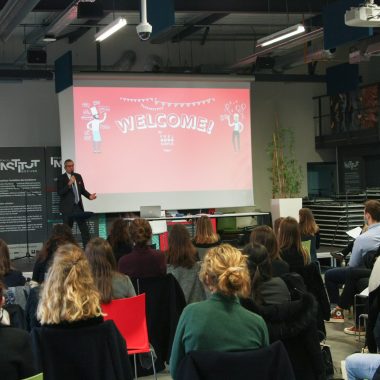 Bienvenue aux étudiants de spécialisation 4ème année