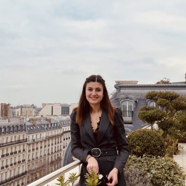 Paroles de diplômée avec Serena Chevallay