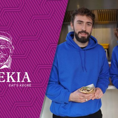 Paroles de diplômés avec Greekia