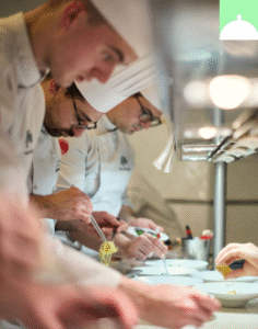 étudiants de l'institut lyfe en arts culinaires