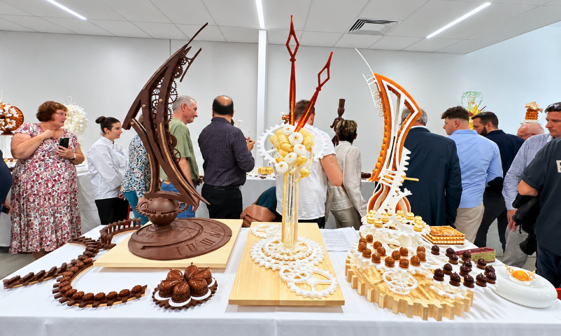 créations de pâtissierie pour le concours de MOF 2026 réalisé par Joannic Taton, chef executif patisserie à l'institut lyfe